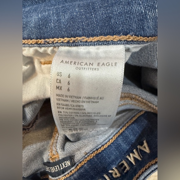 American Eagle Outfitters Hi-Rise Shortie Jean Shorts - Picture 8 of 8